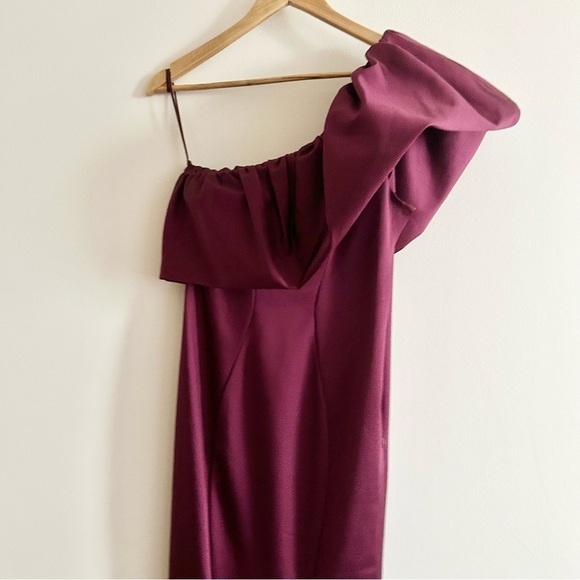 NWT ZAC ZAC Posen Vaille One Shoulder Ruffle Evening Maxi Dress Plum Bridesmaid - Picture 4 of 14